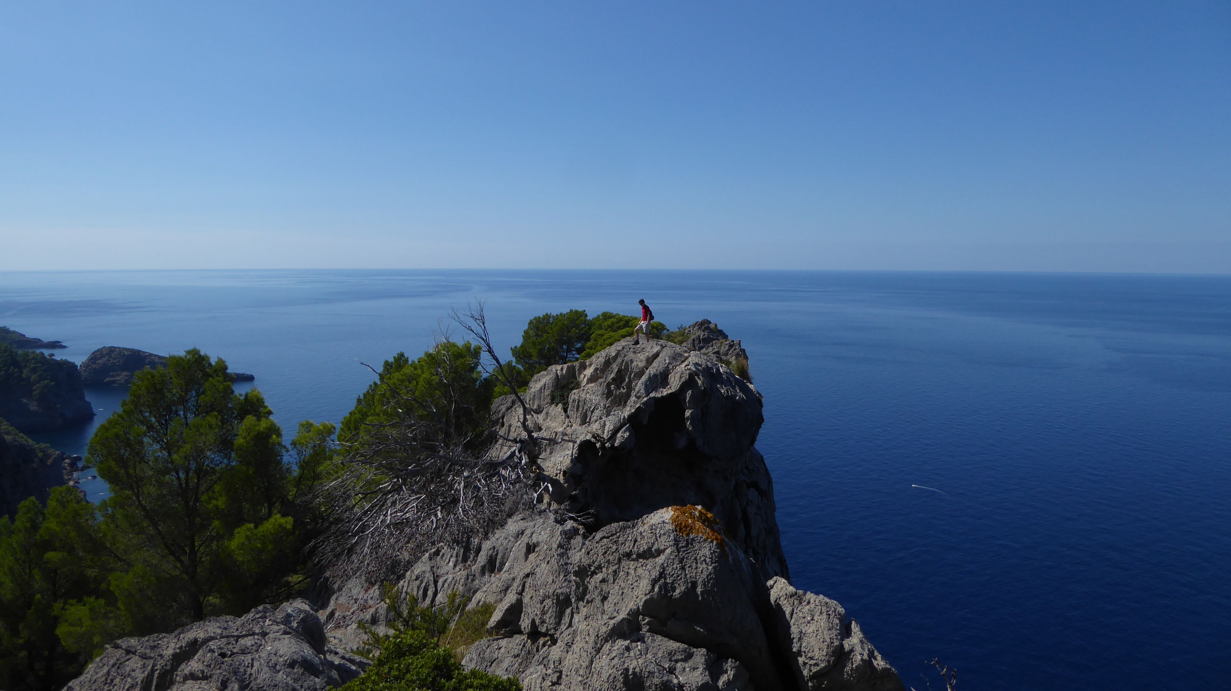 Me, standing at
the edge of a cliff that in front of the ocean.